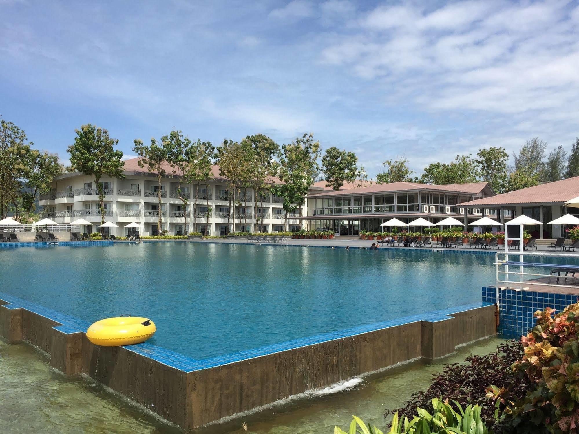 Four Points By Sheraton Langkawi Resort Exterior photo